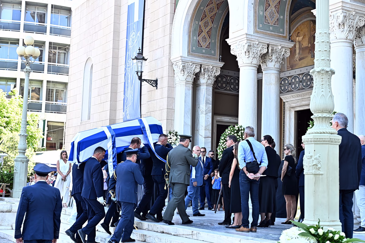 Adieu à Giannis Varvitsiotis : Hommage au dirigeant historique de la Nouvelle Démocratie