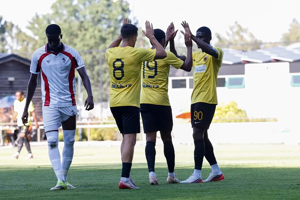 L'AEK Affronte Saint-Trond dans Dernier Match Amical aux Pays-Bas