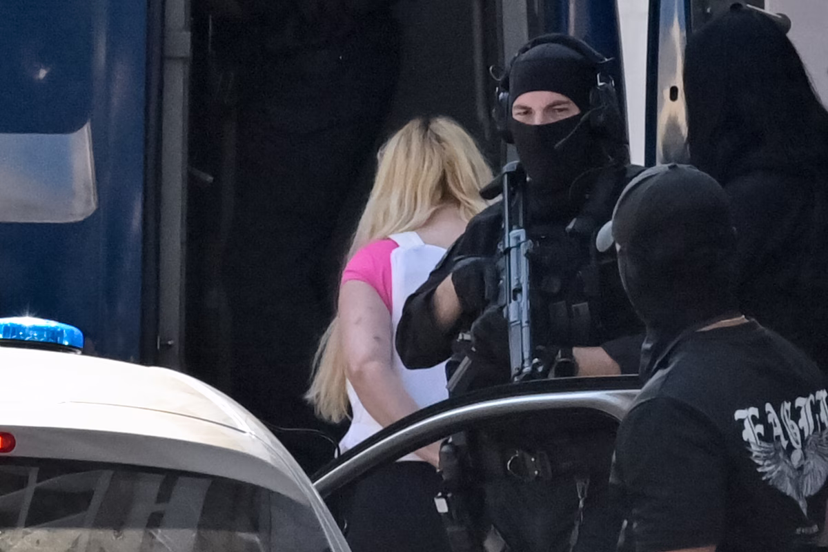 Affaire Marfin : La Défense Remet en Question la Détention Préventive de la Femme de 46 Ans