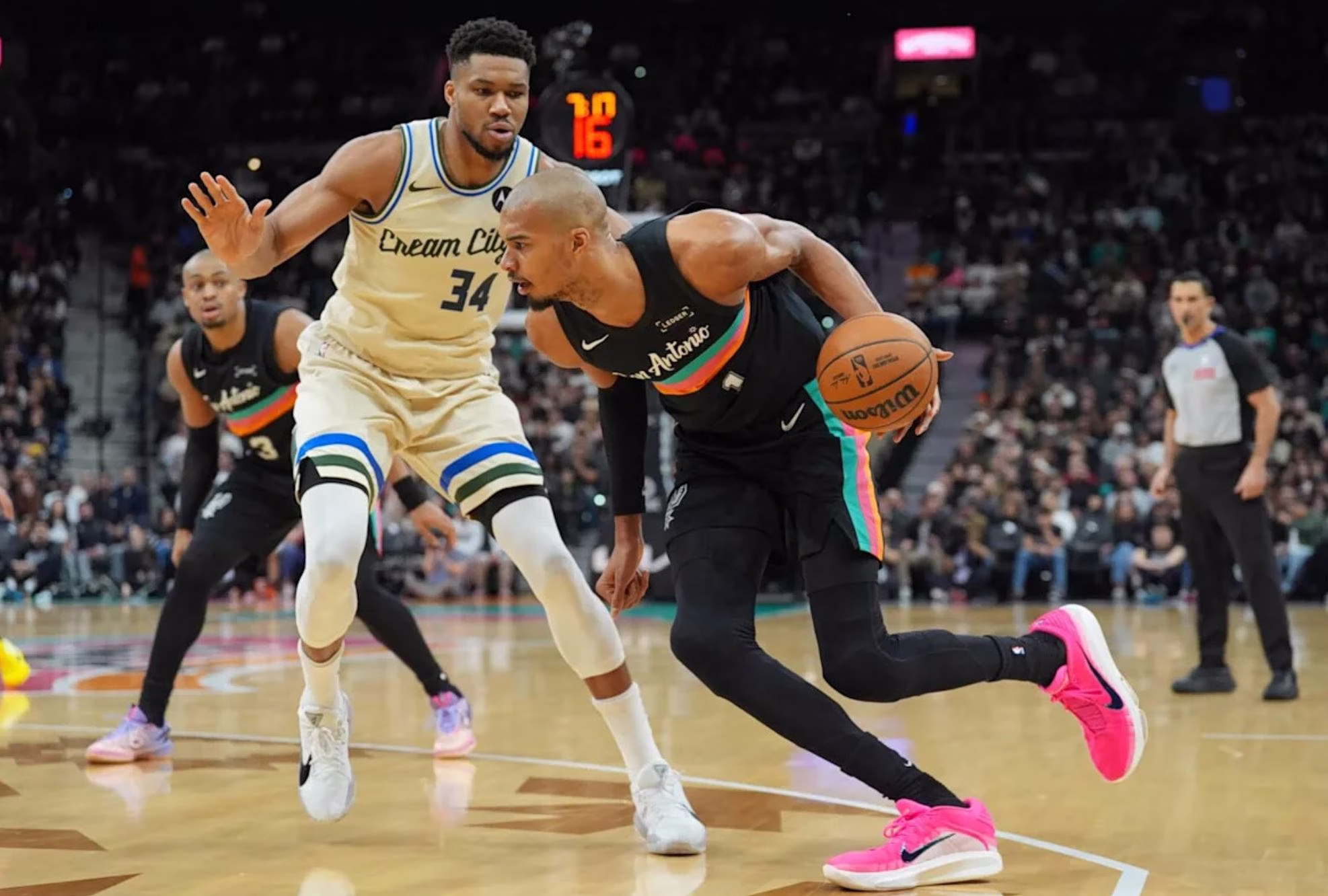 Antetokounmpo Défie Wembanyama aux Échecs : Une Confrontation Inattendue