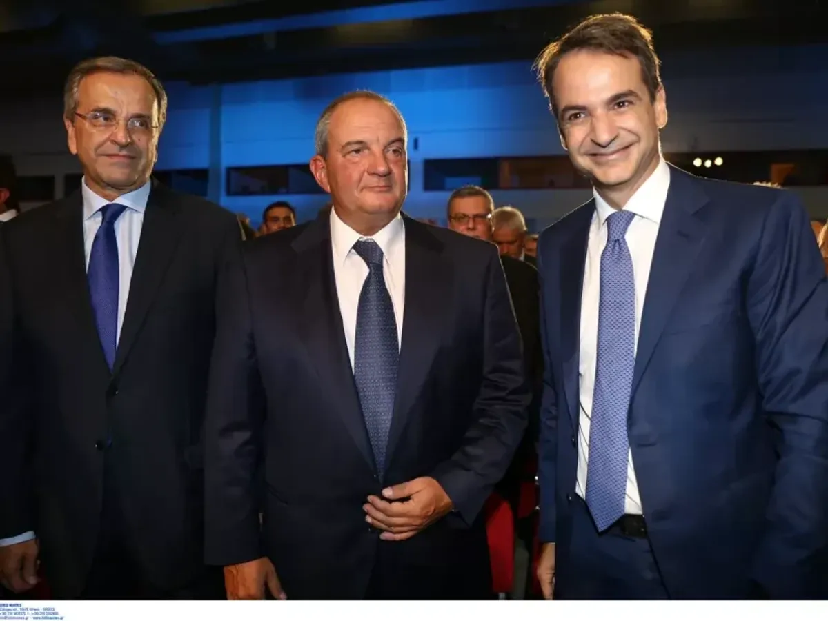 Antonis Samaras : soutien indirect de Karamanlis et attaques de Mitsotakis
