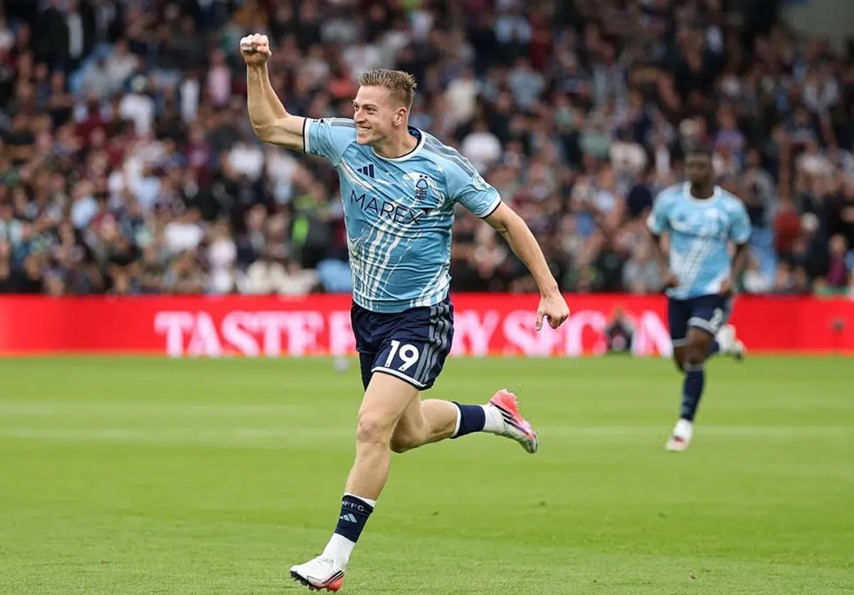 Aston Villa – Nottingham Forest 1-2 : Delap et Jesus offrent la première victoire aux Reds