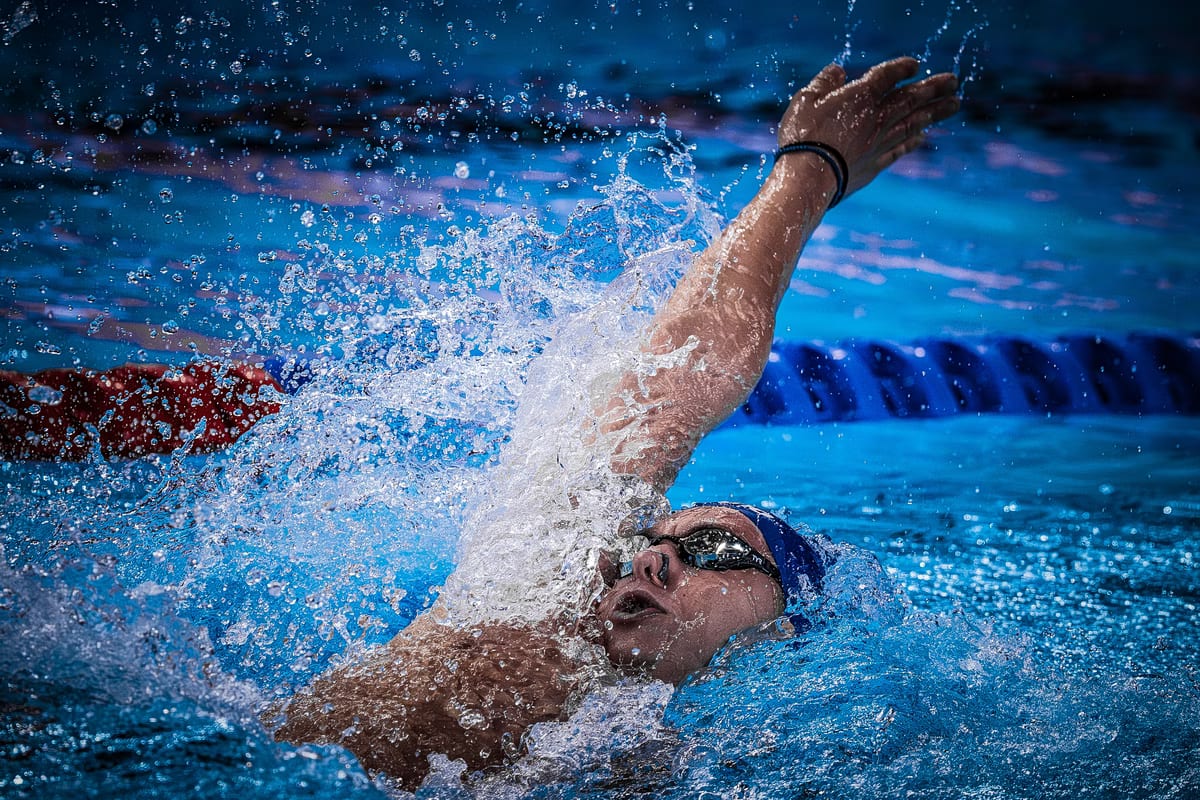 Championnats d'Europe de natation : La Grèce établit un record national mais manque la finale du 4x100m quatre nages masculin