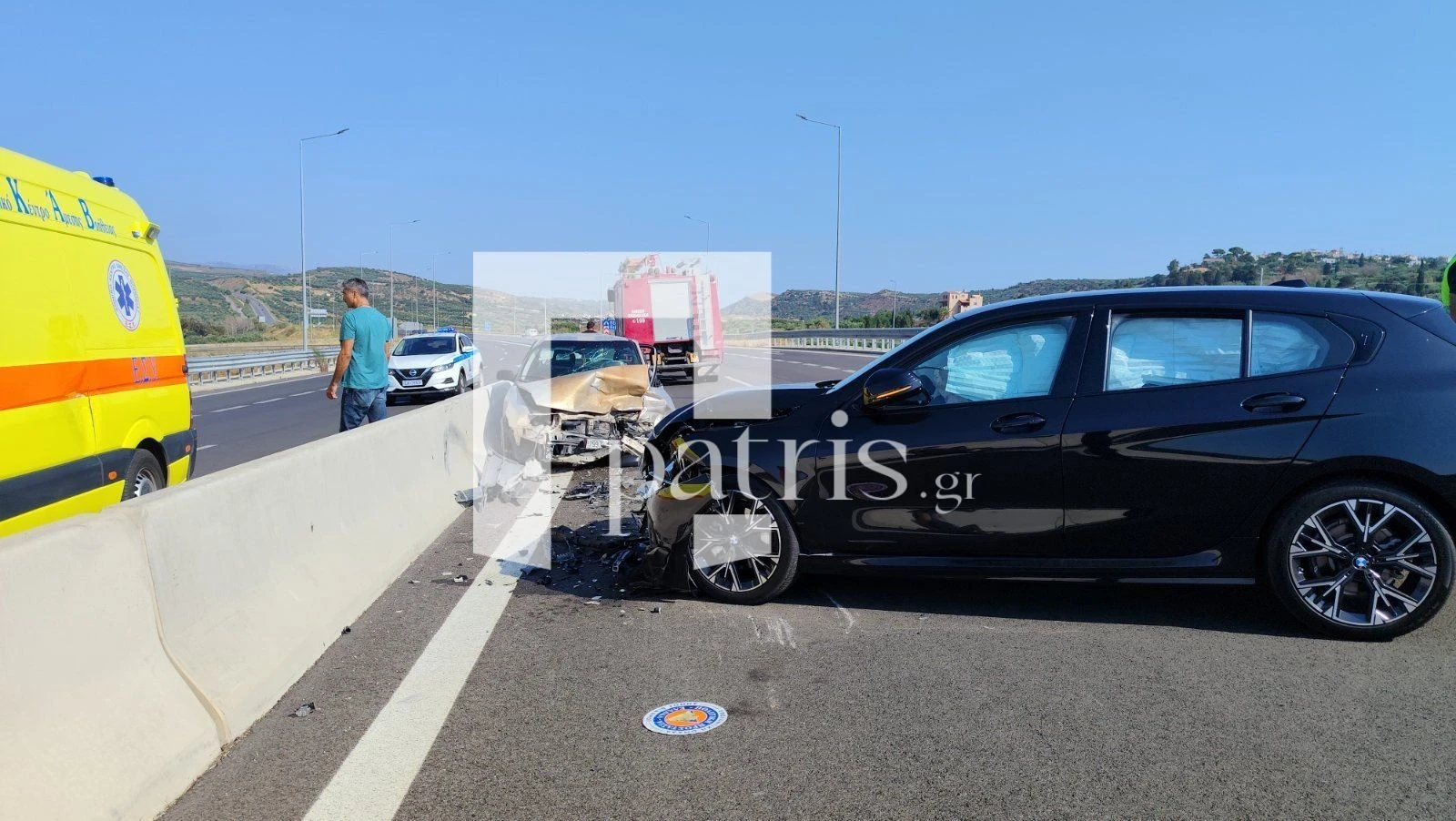 Collision frontale sur l'axe routier d'Héraklion : un véhicule à contresens provoque un grave accident