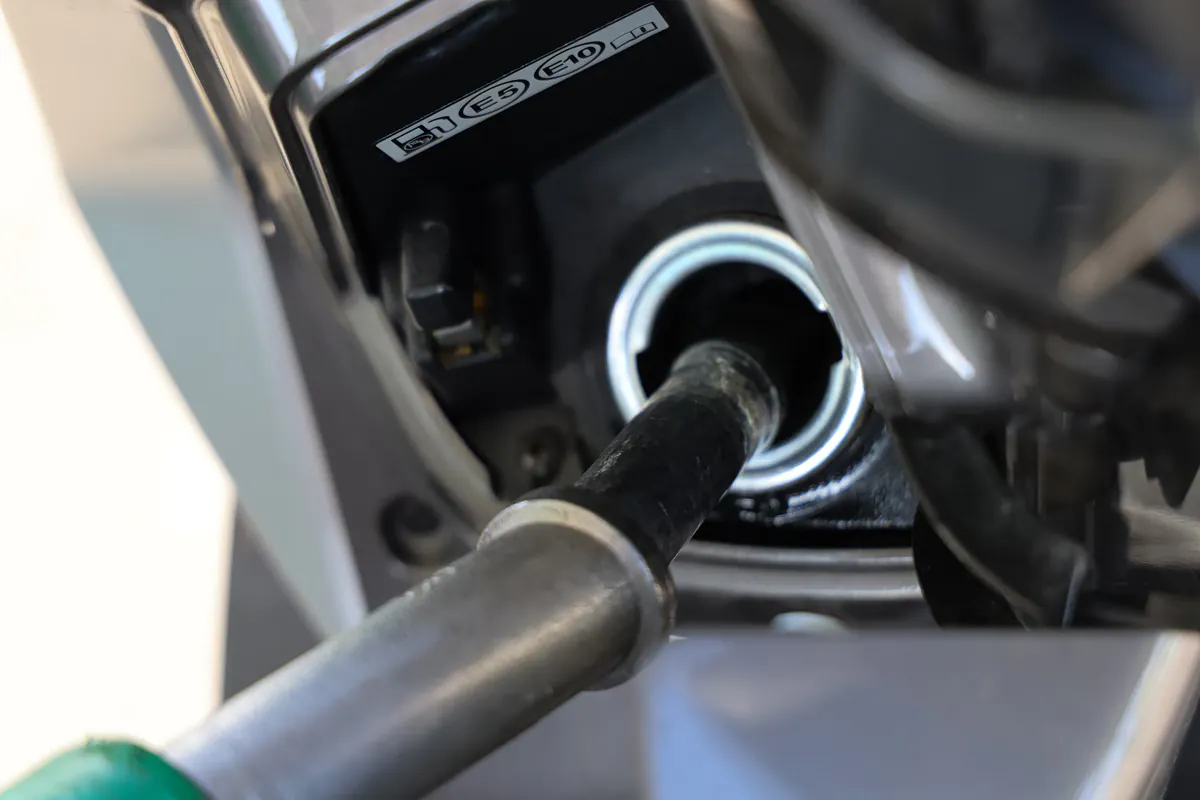 Crise des transports en Grèce : le prix du carburant menace tout