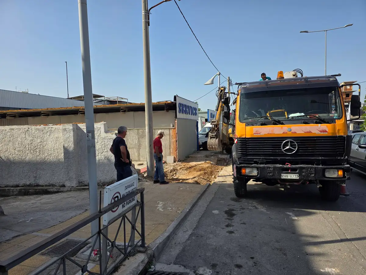 Le Dème de Metamorfosi Achève l'Ouverture de la Rue Axelou