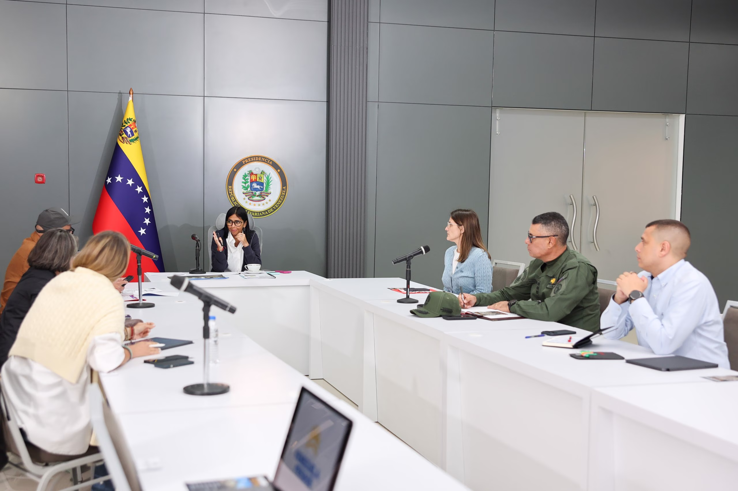 Dialogue stratégique entre les États-Unis et le Venezuela sur la stabilité énergétique et financière