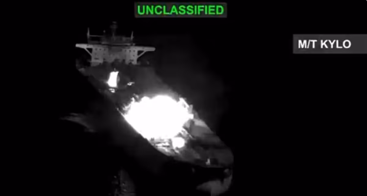 Les États-Unis frappent trois pétroliers iraniens après des tirs de missiles iraniens