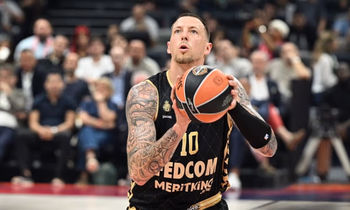 Les exigences de Daniel Theis pour un transfert au Maccabi Tel Aviv