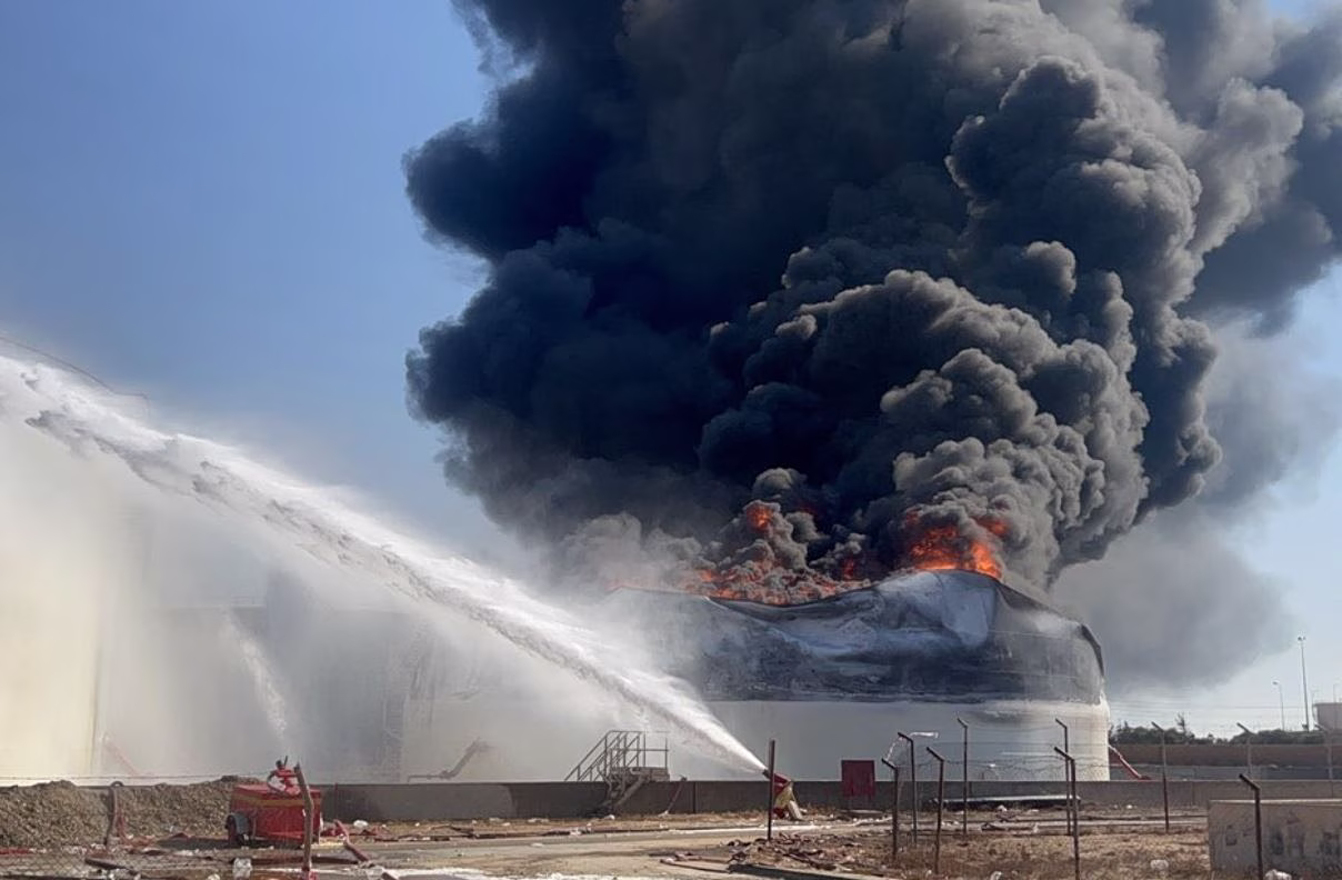 Explosion près d'une centrale électrique à Zawiya, Libye : Une partie hors service