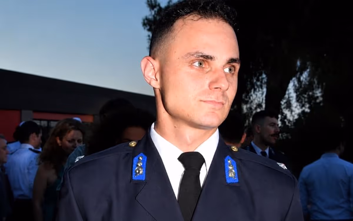 Hommage au Jeune Officier des Sapeurs-Pompiers Tombé au Champ d'Honneur à Gythio