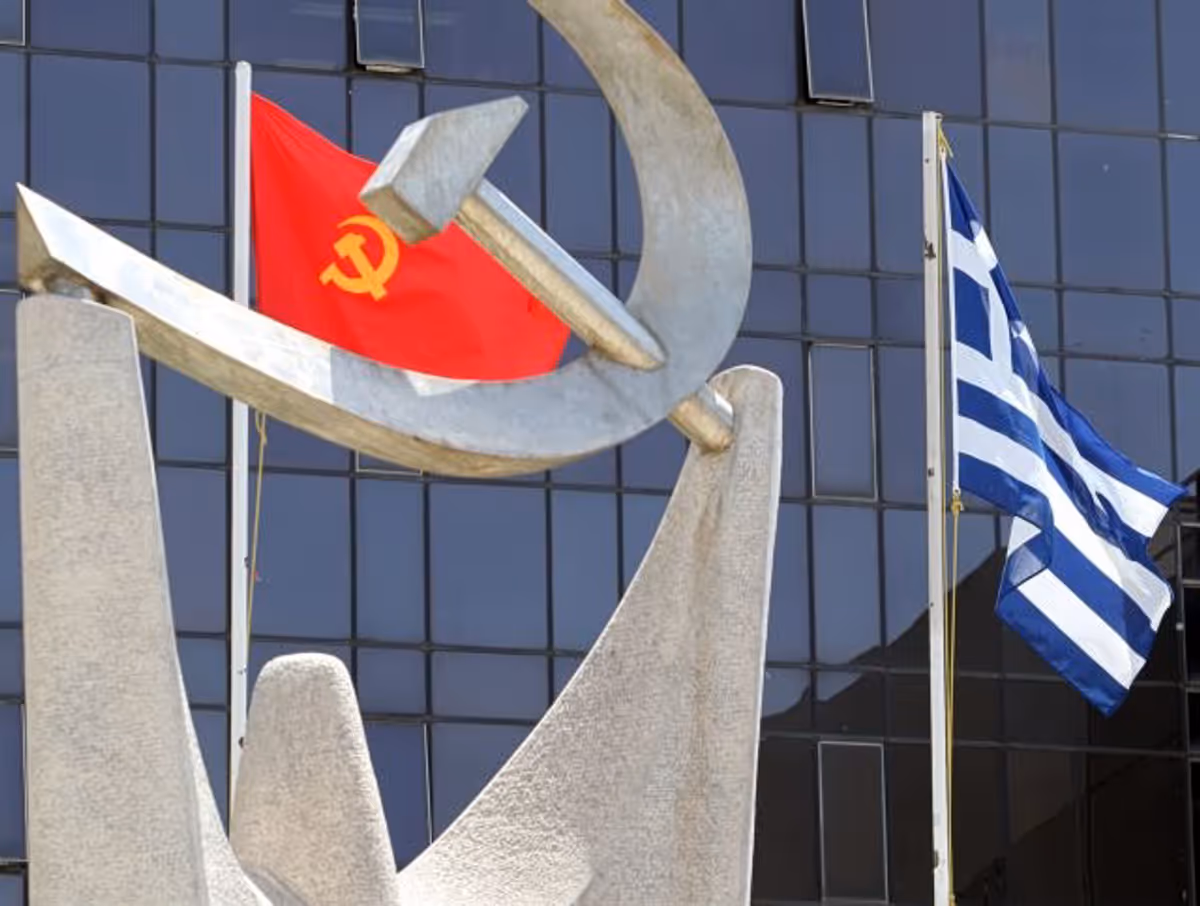 Hommage du KKE à Lákis Chalkiás : Un adieu à un artiste et compagnon exceptionnel