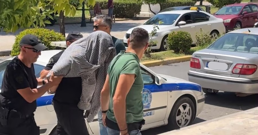Un homme de 55 ans dissimule le corps de son père dans un congélateur : une "affection pathologique" invoquée par la défense
