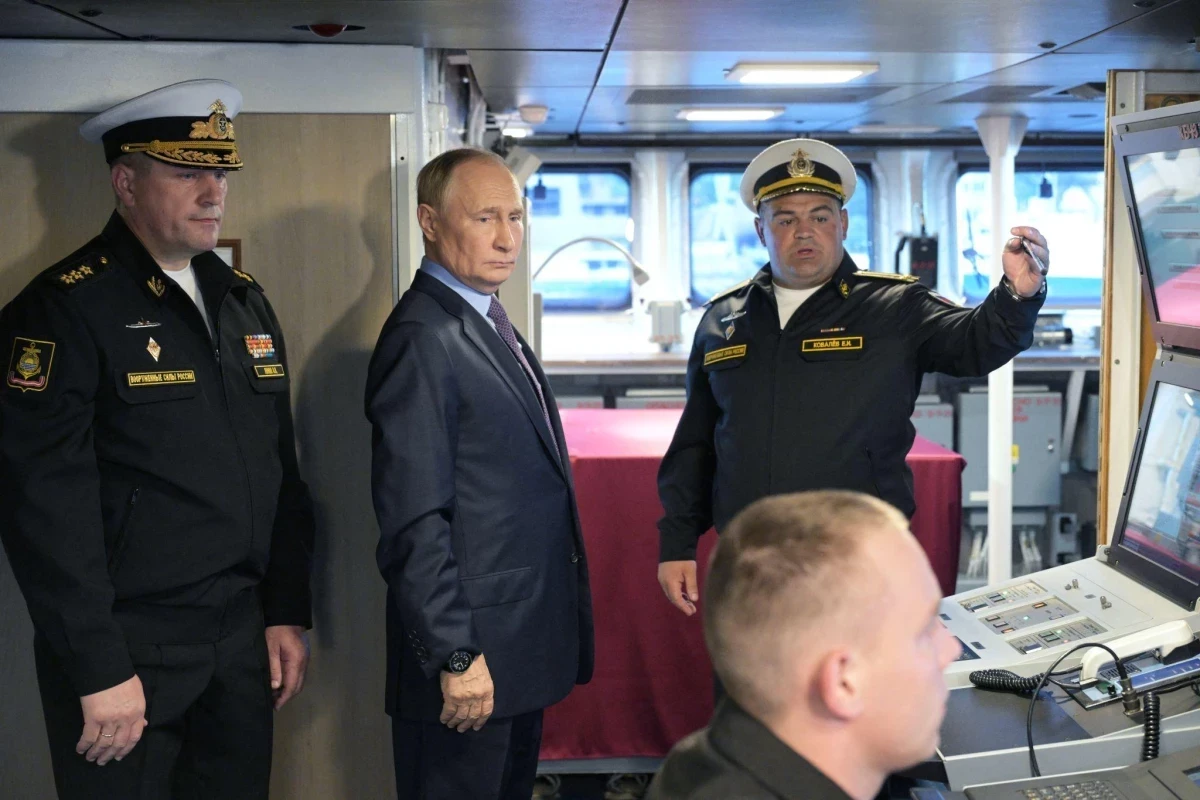 La Russie Mettra en Œuvre une Réciprocité Strict en Cas de Saisie de Navires Commerciaux Occidentaux