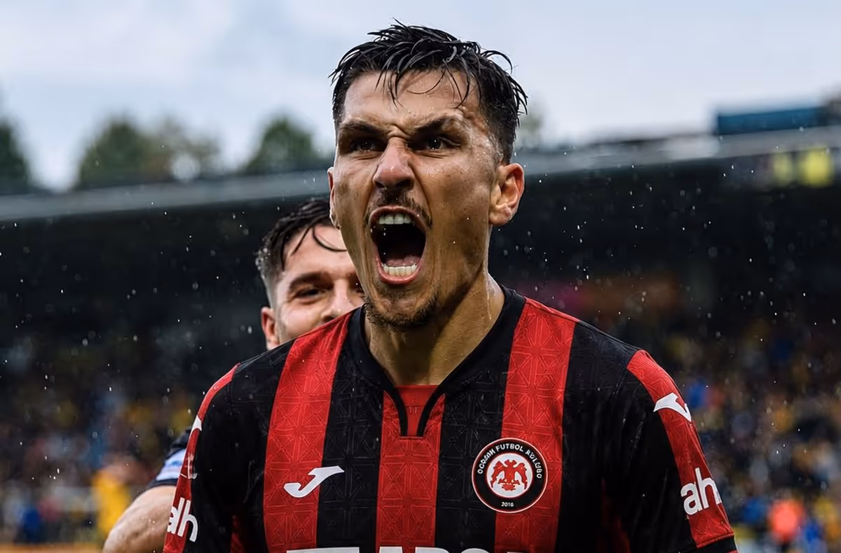 Les Débuts Époustouflants d'Alexandros Kyziridis à Çorum: Un But Magnifique Suivi d'une Expulsion