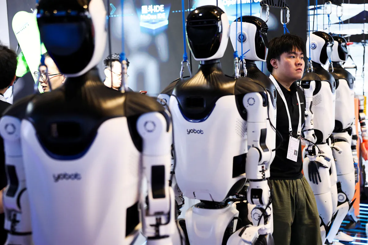 Les États-Unis interdisent l'importation de robots humanoïdes chinois