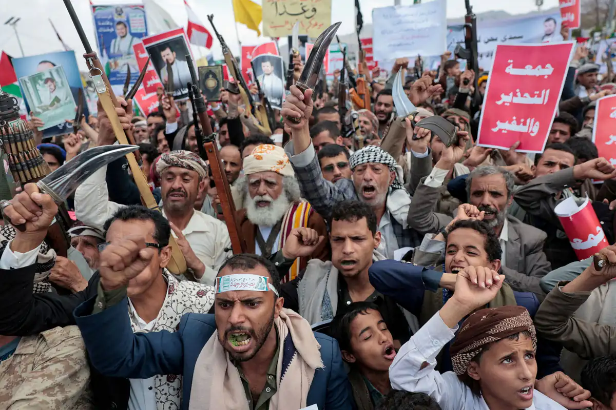 Les Houthis envisagent des péages en mer Rouge : la Chine potentiellement exemptée