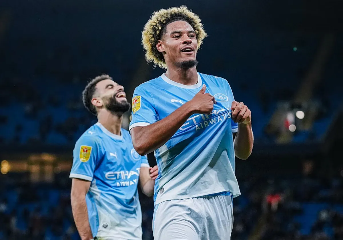 Manchester City a largement battu Norwich 5-0 à l'Etihad et rejoint les 16es de finale de la League Cup