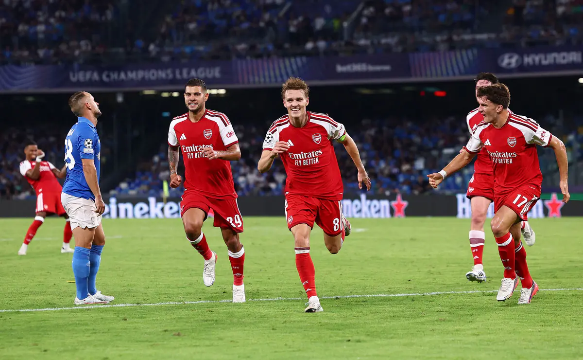 Martin Odegaard Arsenal : quatre buts en cinq matchs grâce à Tzolis