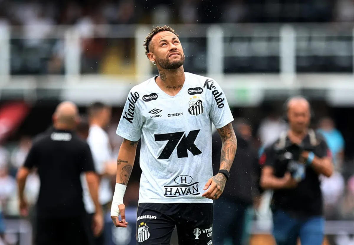 Neymar au cœur d'une vive altercation dans les vestiaires de Santos à la mi-temps