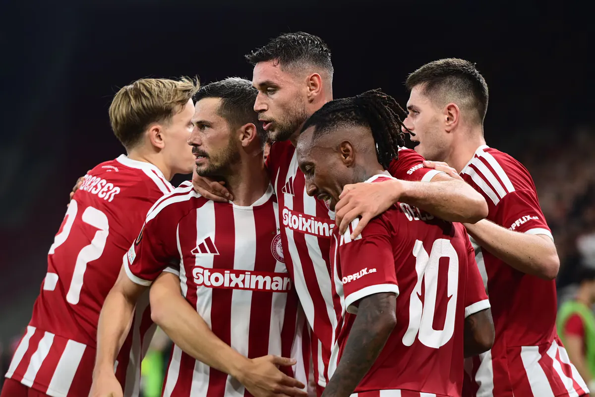 Olympiacos prend l’avantage 2-1 au Karaiskakis