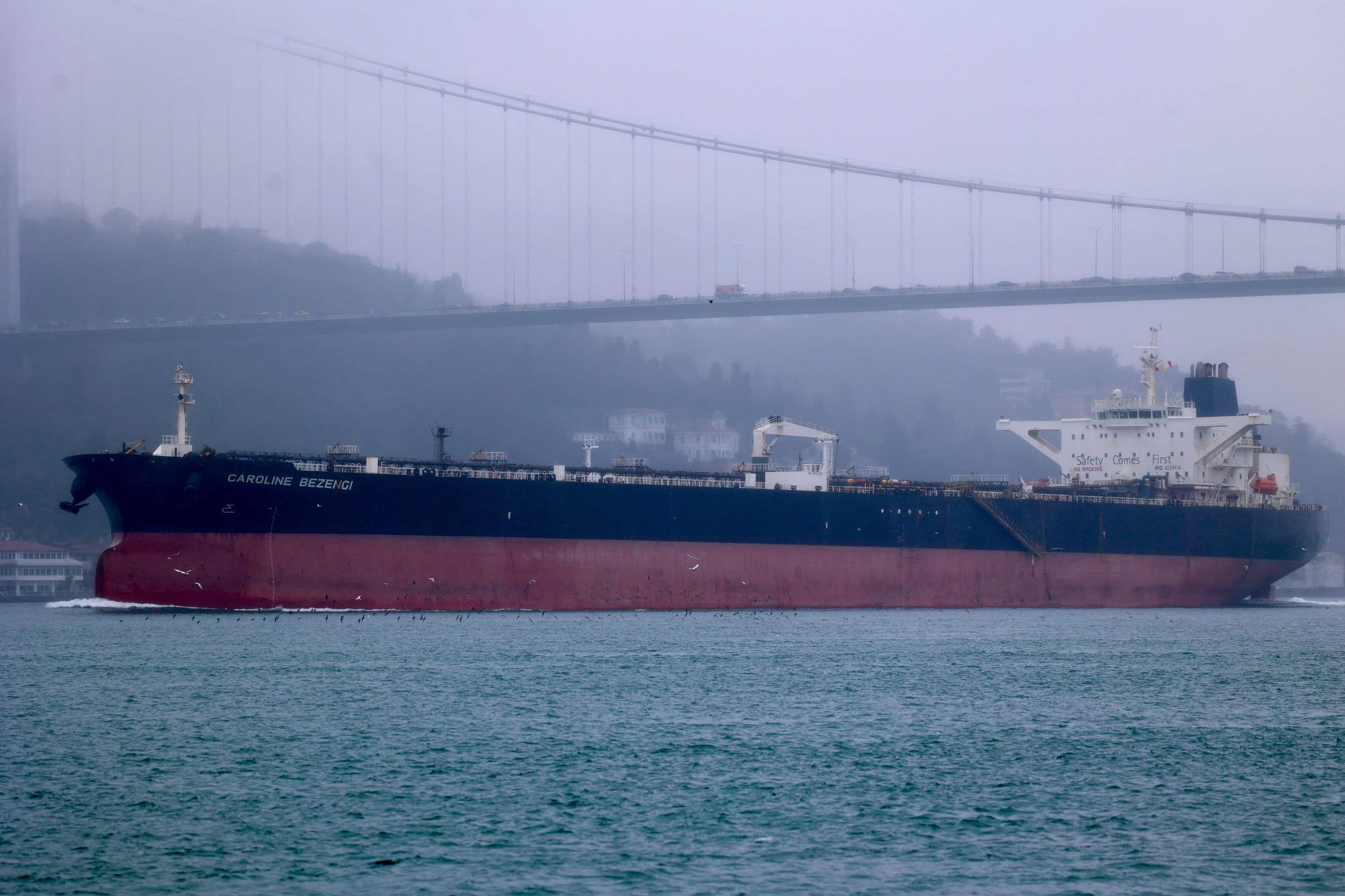 Oman Face à la Menace d'une Catastrophe Écologique Marine : Un Pétrolier en Péril