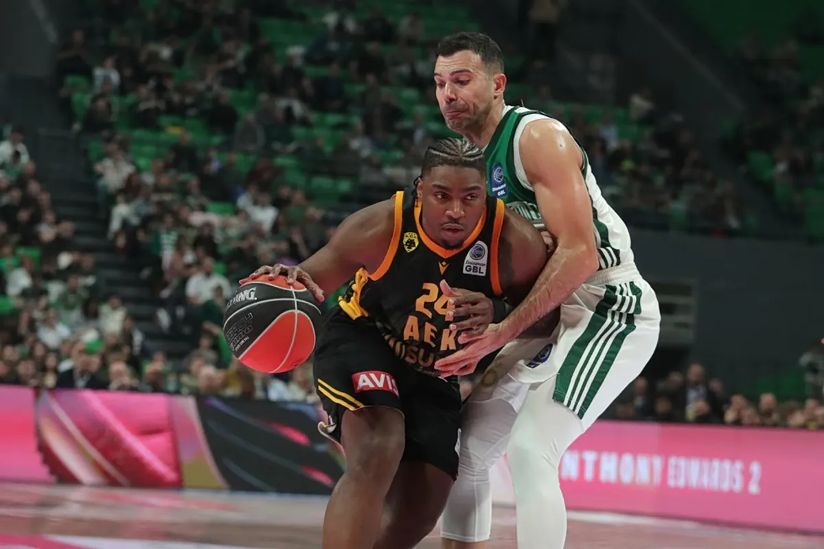 Panathinaïkos s’impose 78-56 face à l’AEK en match amical