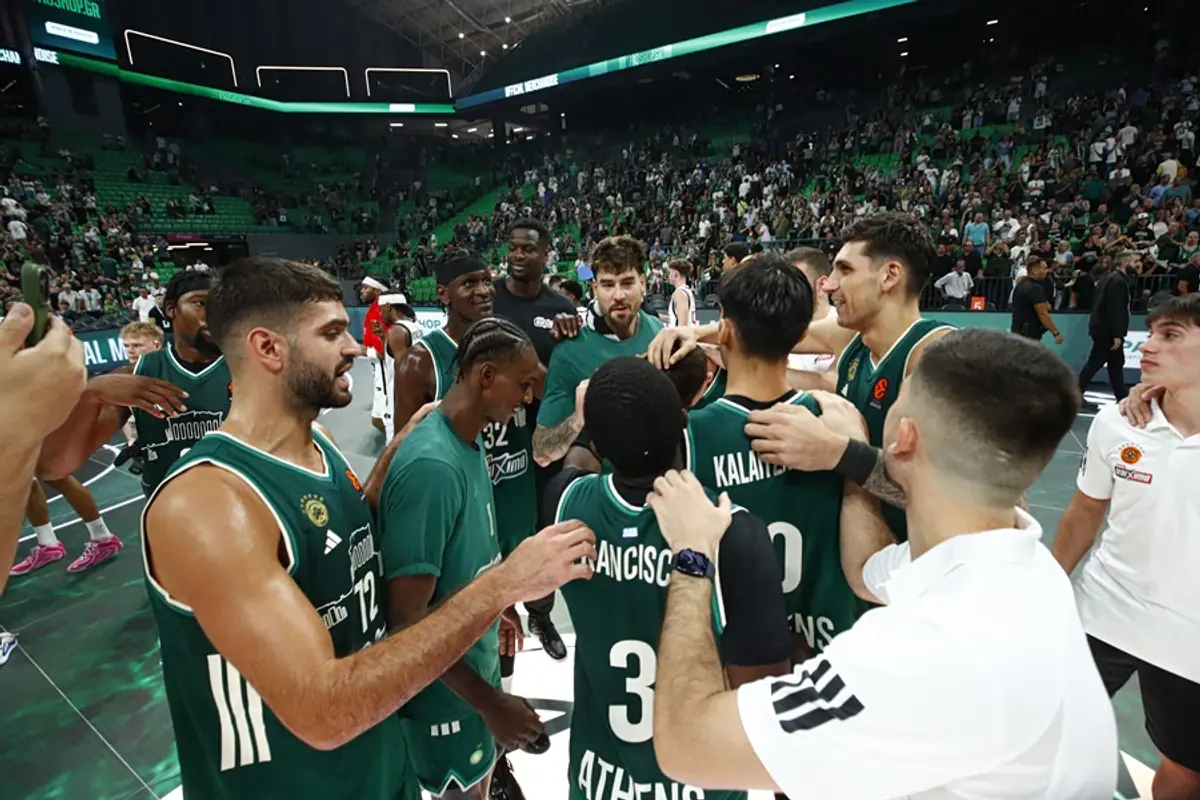 Panathinaikos domine Bourg 90-69 et rejoint la finale