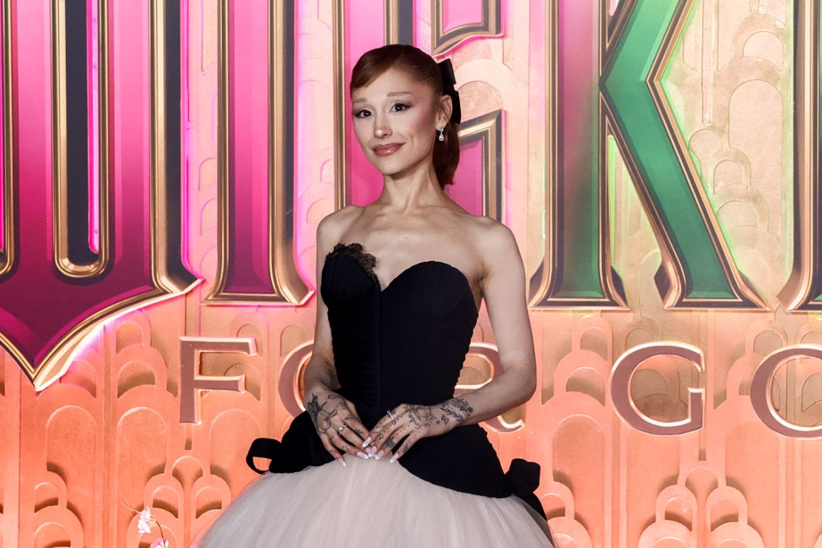 Pourquoi Ariana Grande s'éloigne-t-elle de la scène médiatique ?