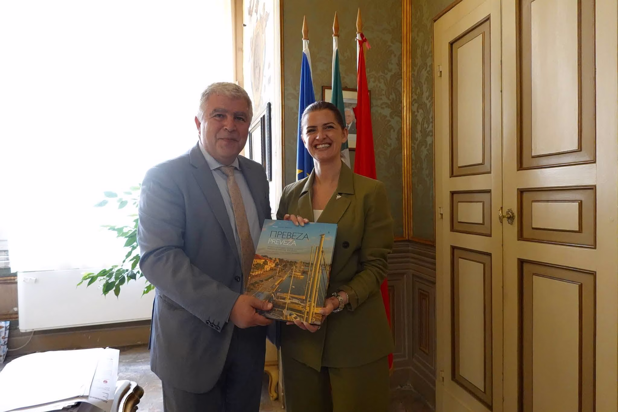 La Préveza et Pérouse envisagent une alliance culturelle