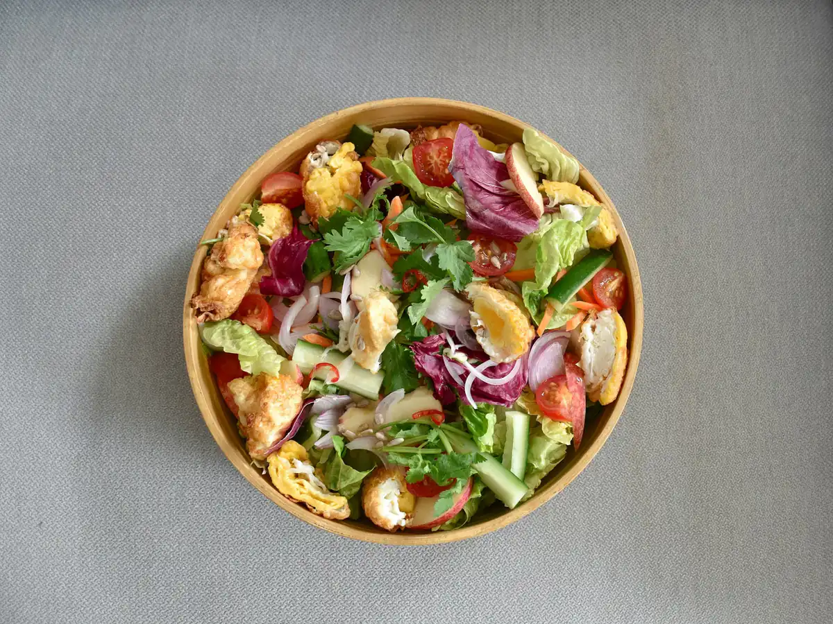 Recettes de salades rassasiantes : deux lunchs nutritifs