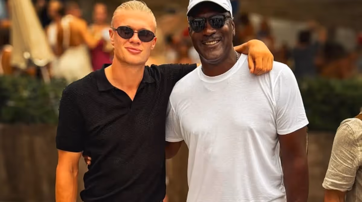 Rencontre Légendaire : Erling Haaland et Michael Jordan Partagent un Moment Mémorable