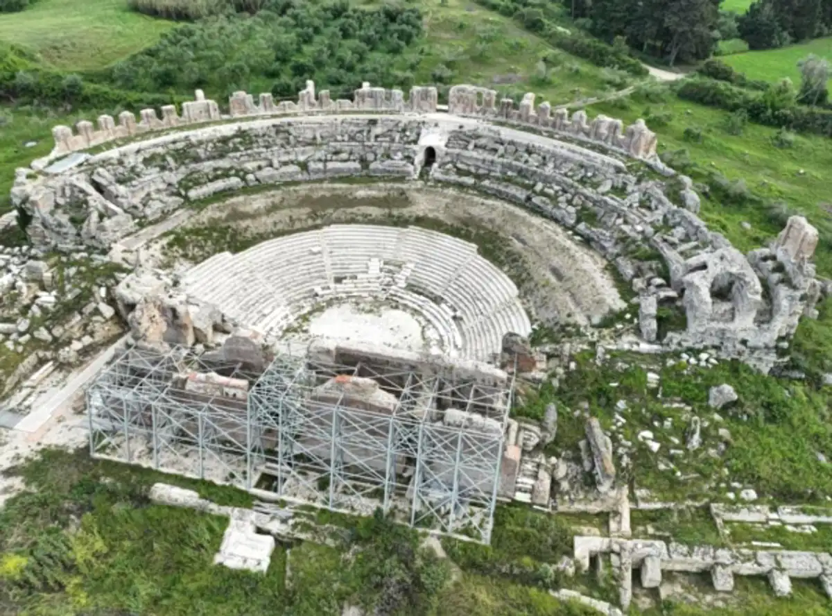 Restauration Majestueuse du Théâtre Antique de Nicopolis : Une Nouvelle Ère pour le Patrimoine Culturel
