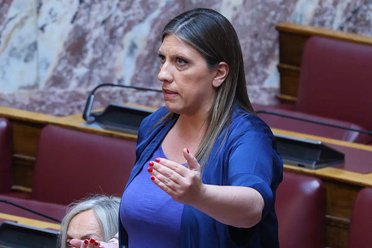 Tensions entre Konstantopoulou et Arabatzi lors d'une commission parlementaire