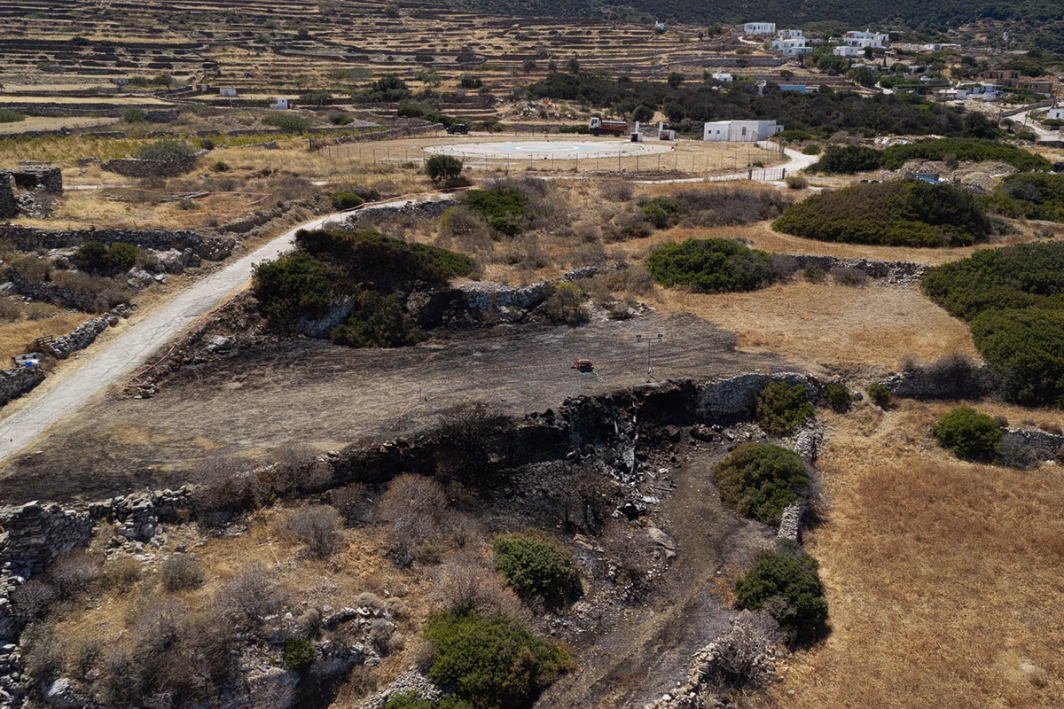 Tragédie en mer Égée : Enquête approfondie après le crash d'hélicoptère à Sifnos