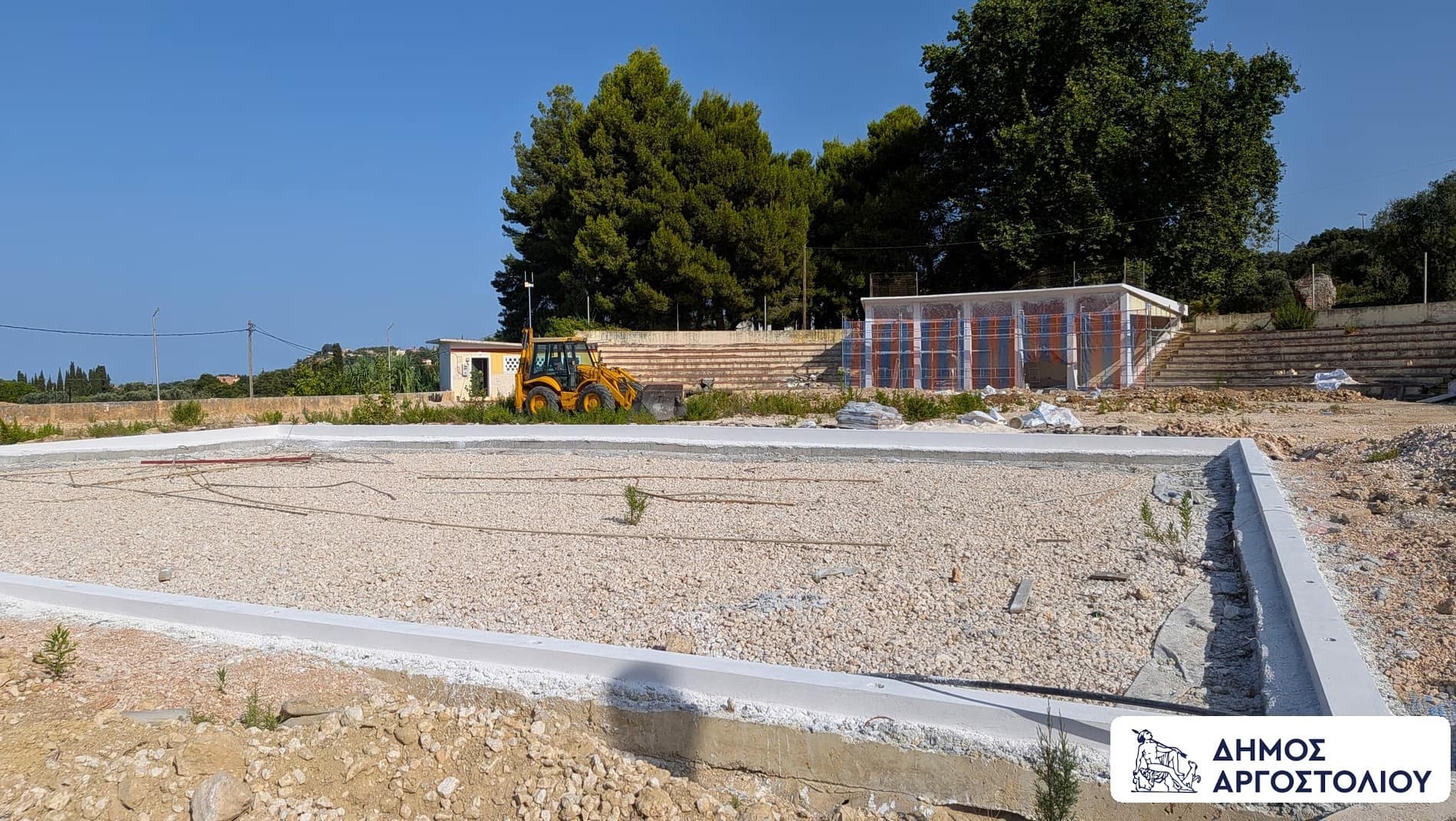 Les travaux de rénovation du centre sportif de Kourkoumelata progressent