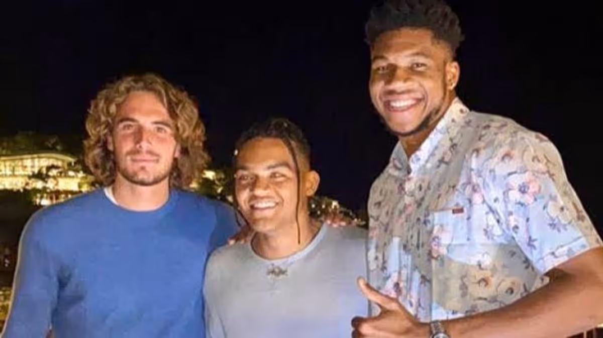 Tsitsipas envisage de regarder Antetokounmpo à Miami avec Karalis