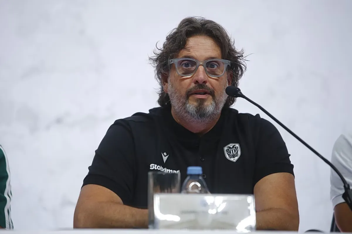 Victoire du PAOK face au Panathinaikos : l'analyse de Trinchieri