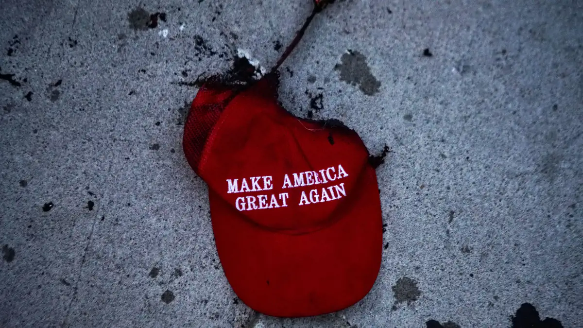 Sur X, des comptes mêlent contenu pornographique et propagande d'extrême droite pro-Trump