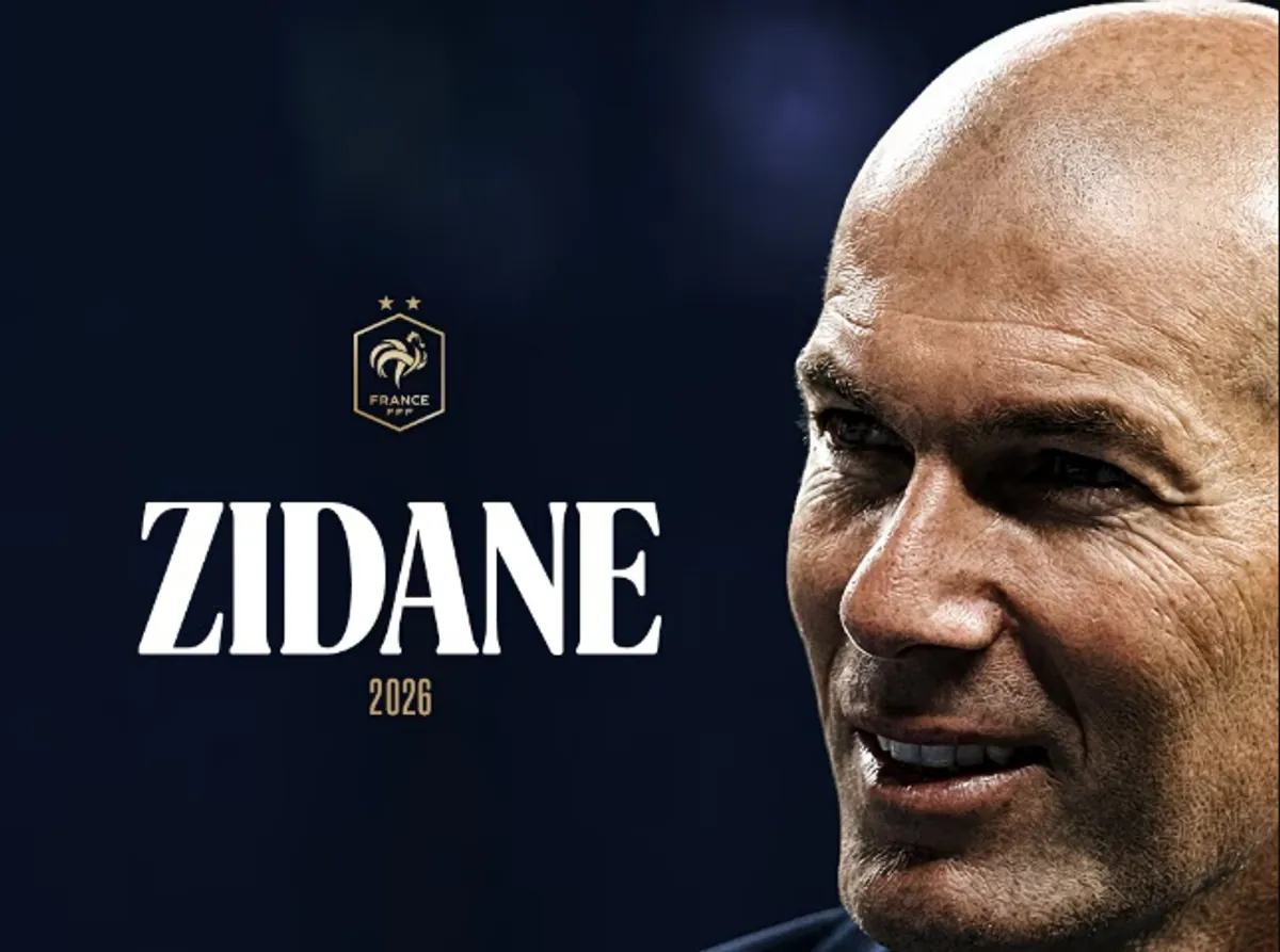 Zinédine Zidane prend les rênes de l'équipe de France