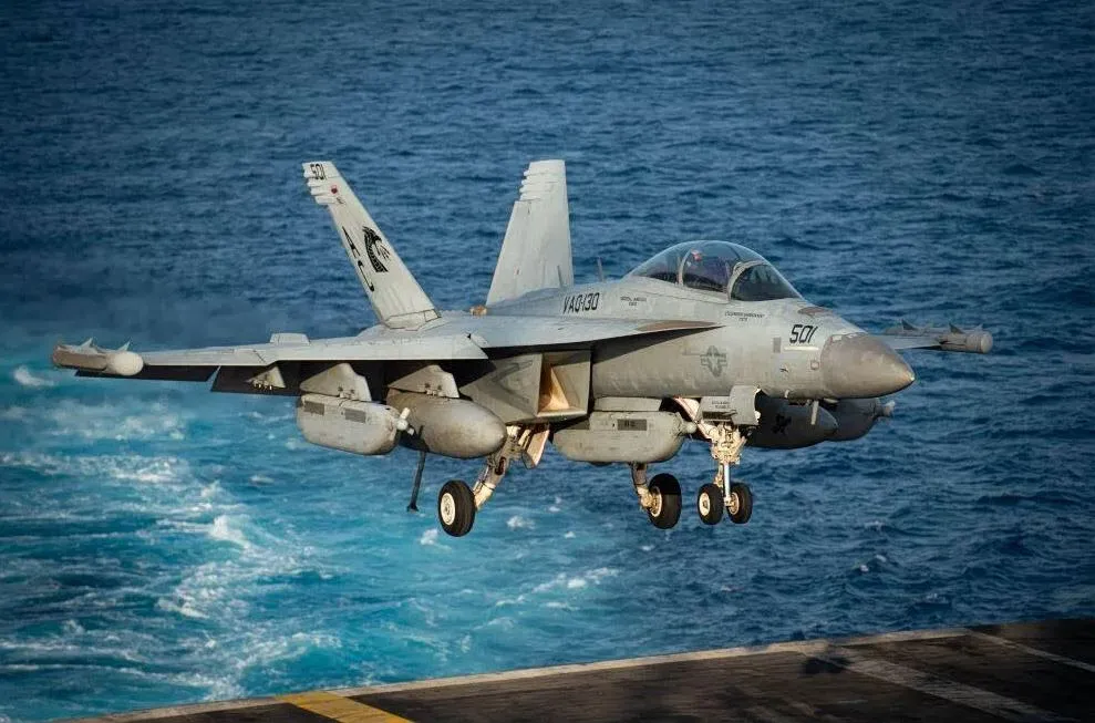 Accident du USS Dwight D. Eisenhower : un Growler perdu