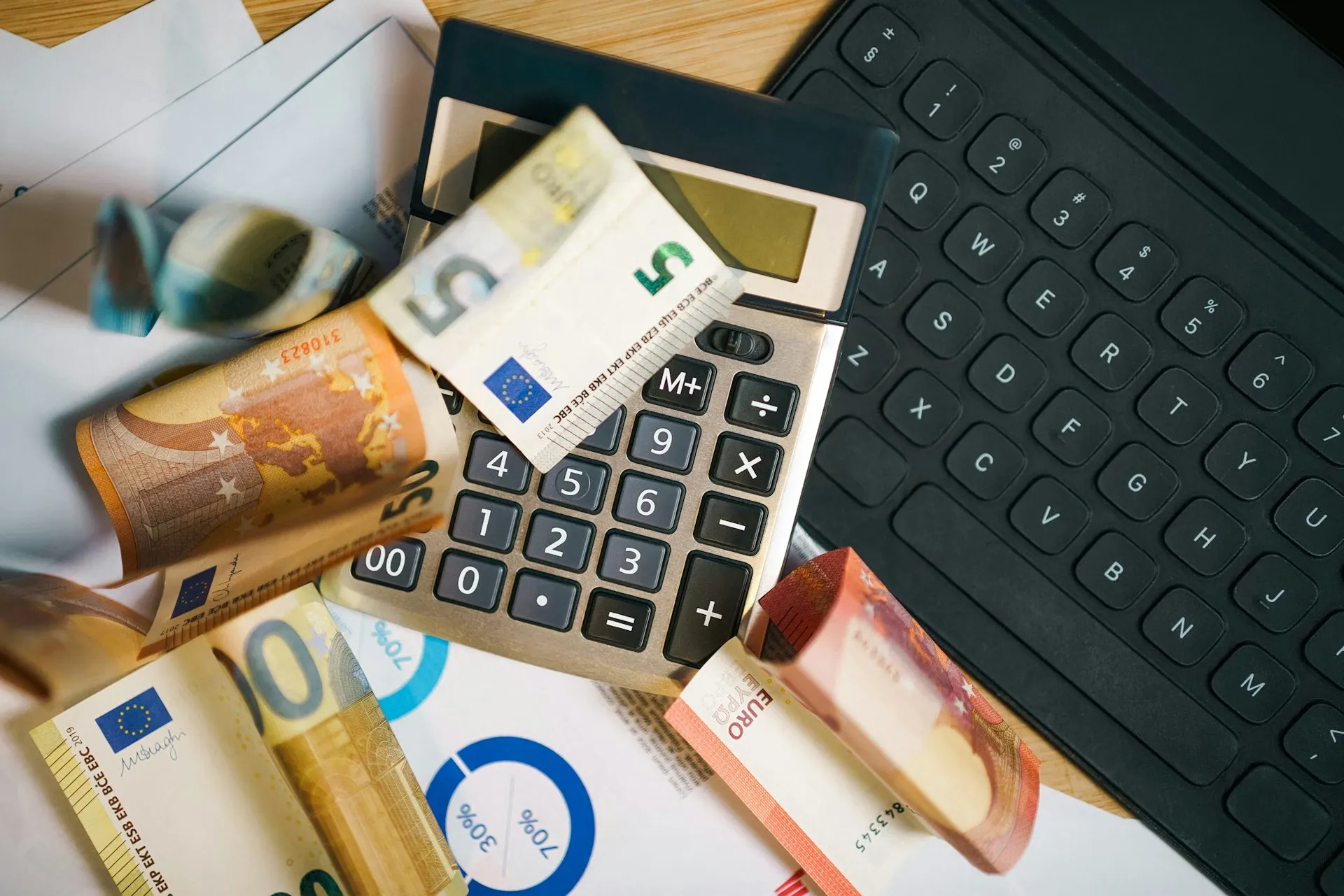 La persistance des espèces en Grèce : Une analyse des paiements en espèces par la BCE