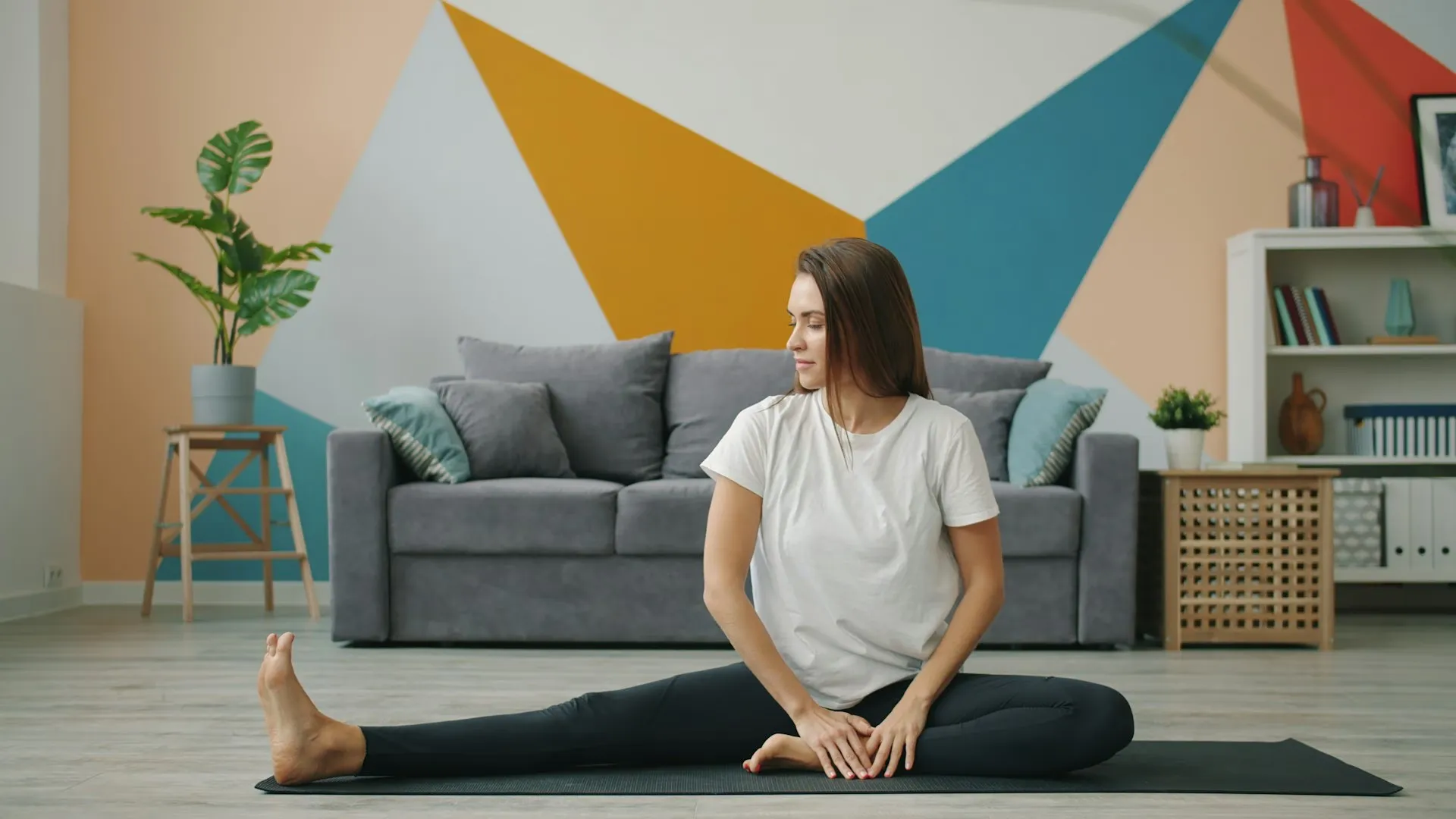 Des étirements pour une relaxation profonde avant le sommeil