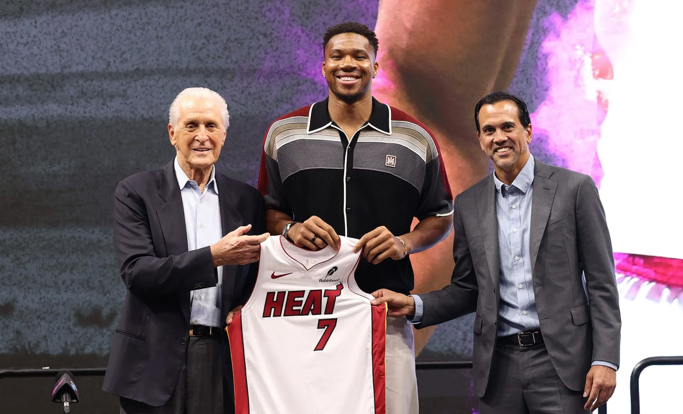 Antetokounmpo Exprime son Enthousiasme pour le Match de Noël Contre les Celtics
