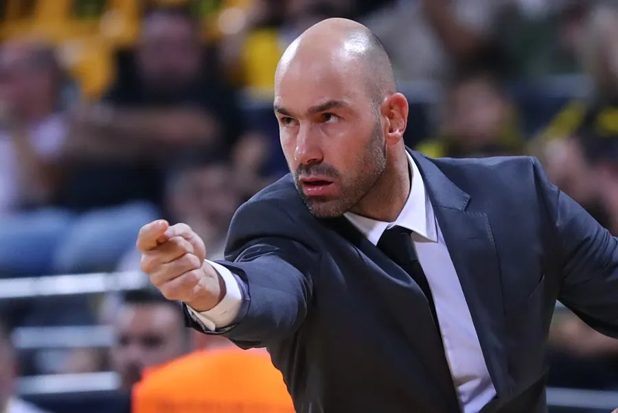 Victoire de l'Aris BC face à l'AEK : l'analyse de Spanoulis