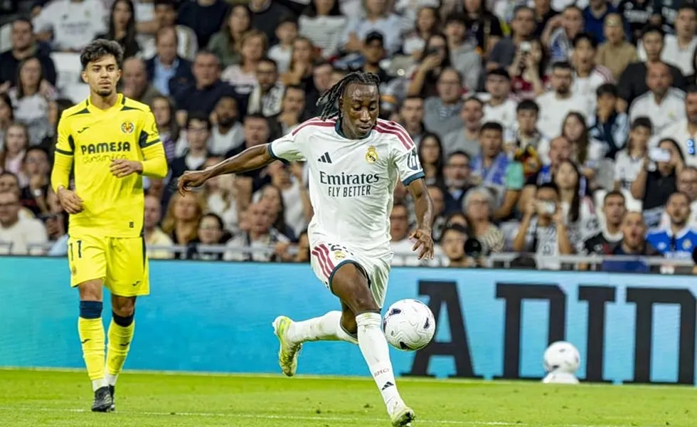 Real Madrid Villarreal 1-0 : Ndiomante l'égalise, Vinícius expulsé