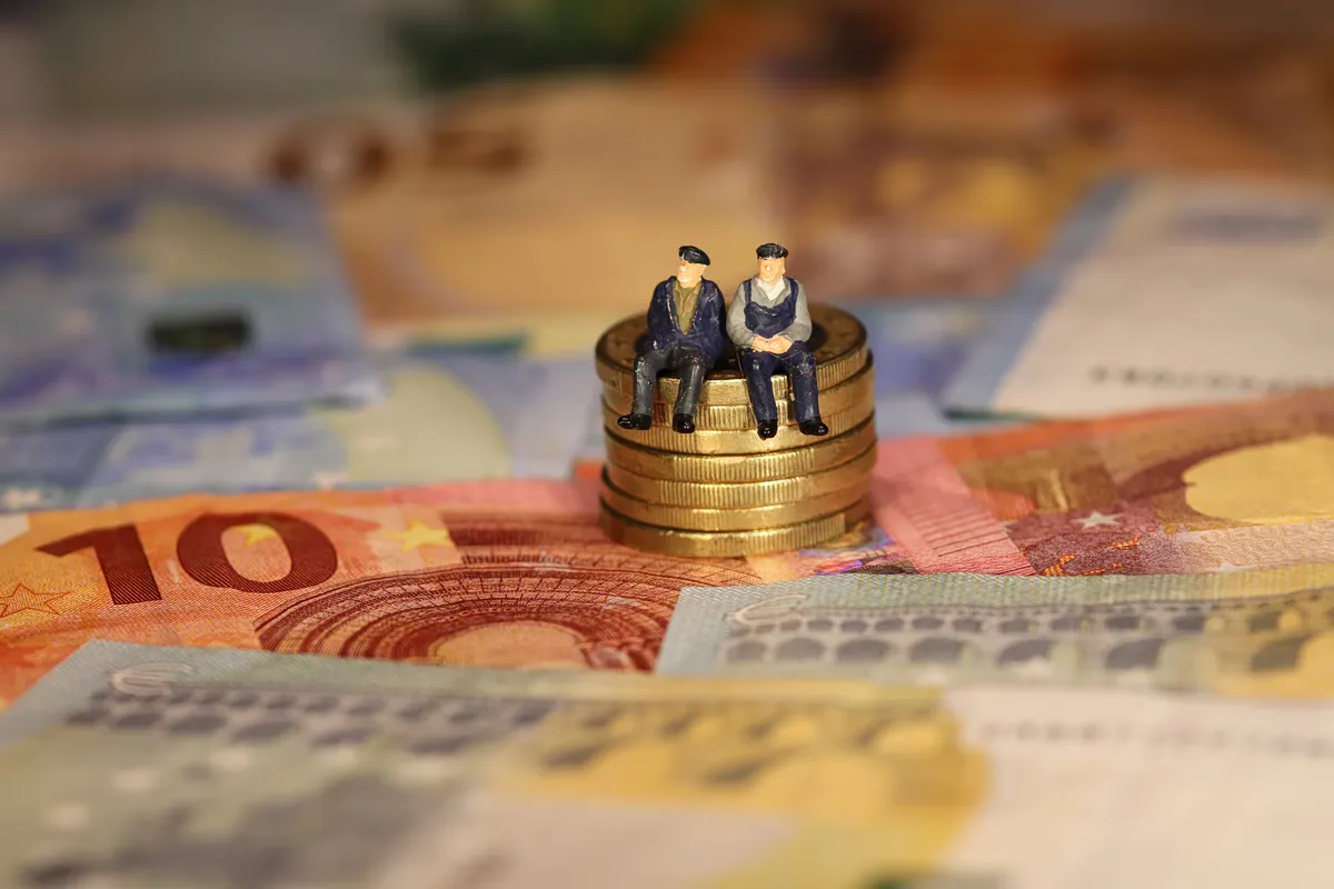 Augmentation des pensions en Grèce : les 4 mesures clés de 2027