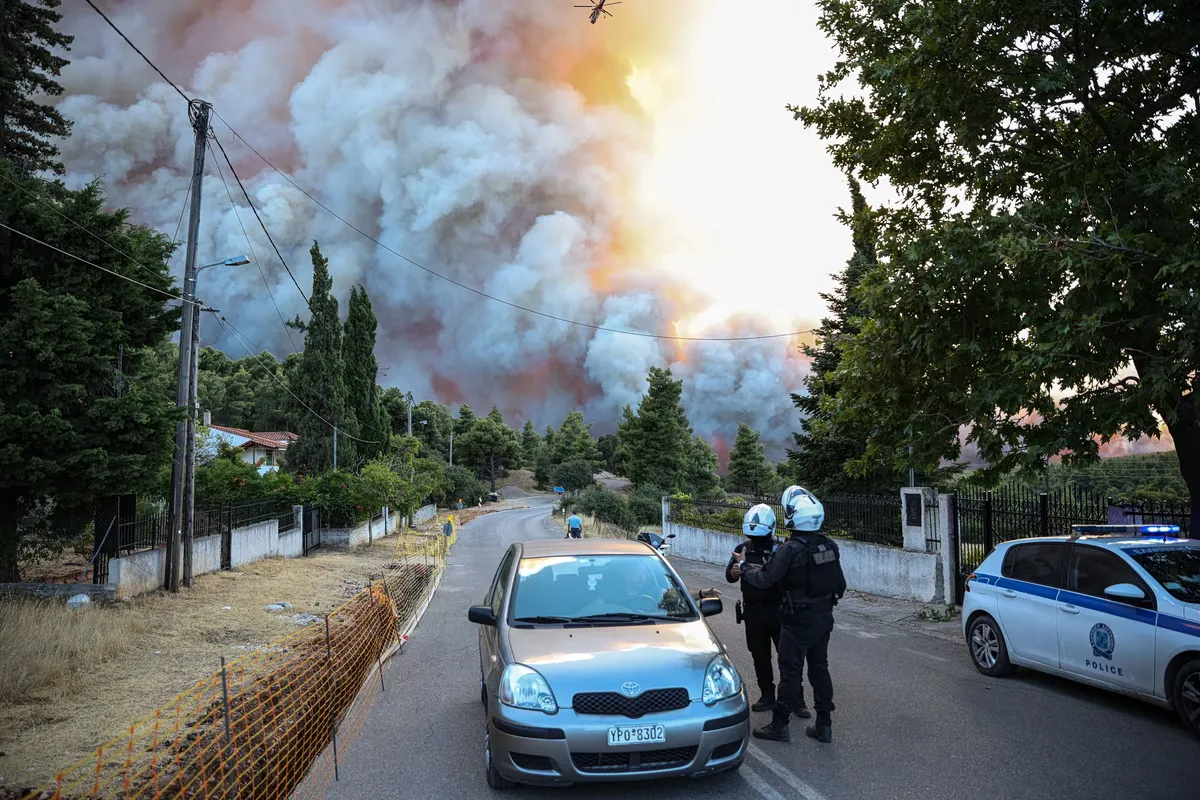 La première grande incendie de l'été frappe Porto Germeno et Vilia