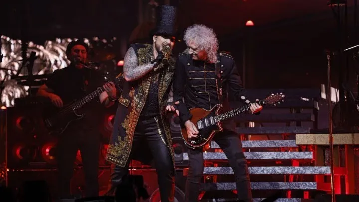 Brian May explique pourquoi Queen arrête ses tournées mondiales