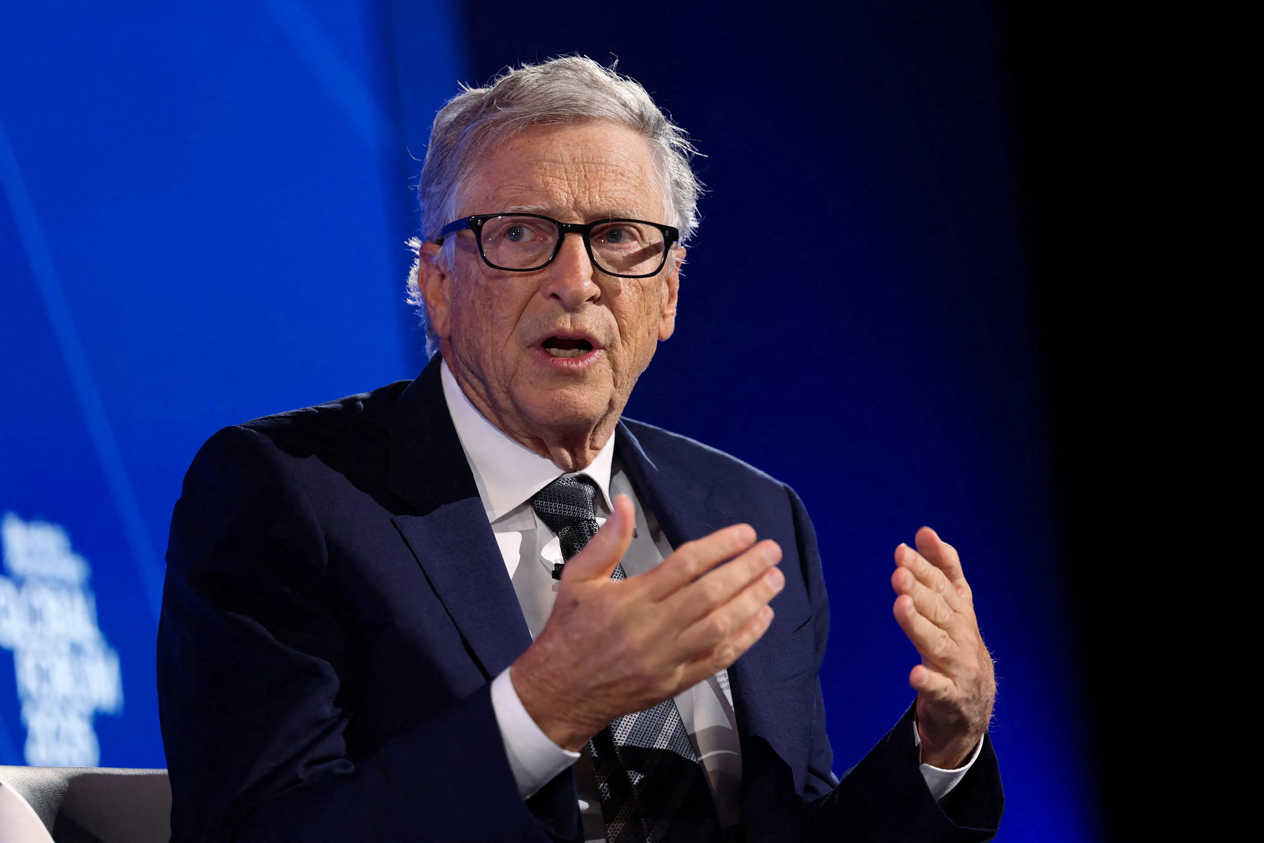 Régulation intelligence artificielle : Bill Gates alerte